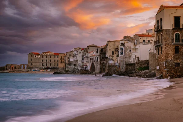 Cefalu, medieval village of Sicily island, Province of Palermo, Italy — Stock Photo, Image