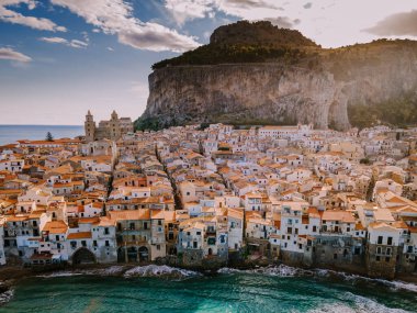 Cefalu, Sicilya adasının ortaçağ köyü, Palermo ili, İtalya