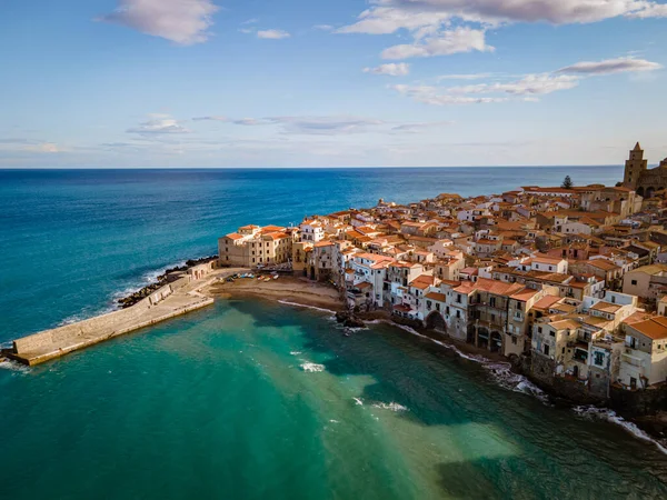 Cefalu, vila medieval da Sicília, província de Palermo, Itália — Fotografia de Stock