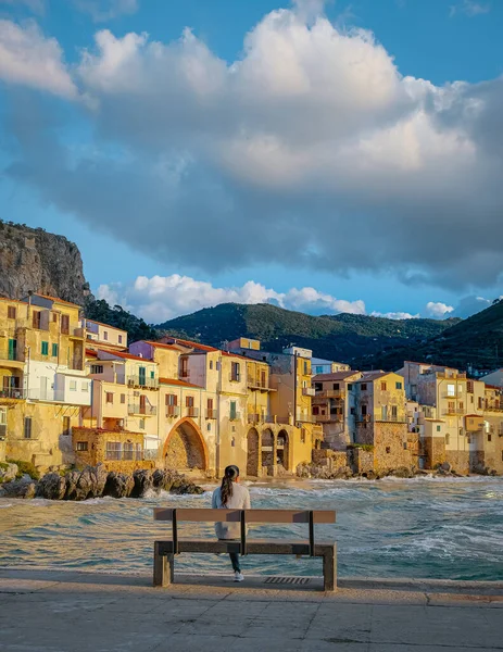 Cefalu, vila medieval da Sicília, província de Palermo, Itália — Fotografia de Stock