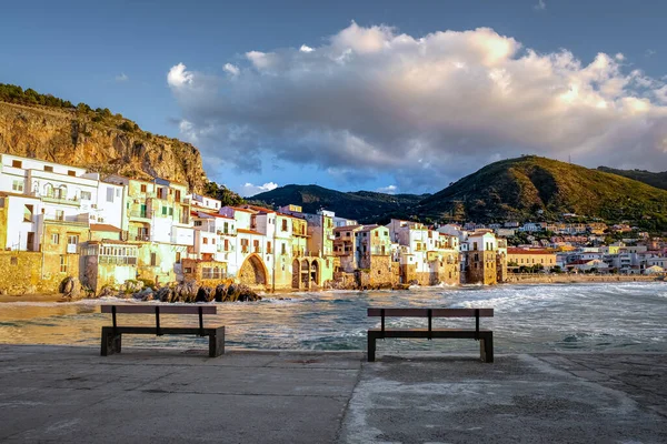 Cefalu, vila medieval da Sicília, província de Palermo, Itália — Fotografia de Stock