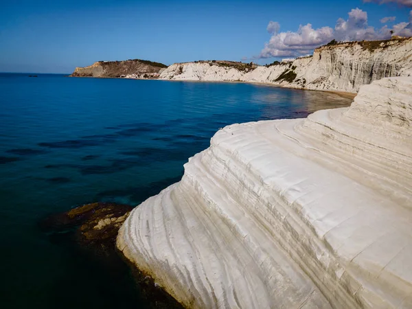 Scala dei Turchi Escalera de los turcos, Sicilia Italia, Scala dei Turchi. Un acantilado rocoso en la costa de Realmonte, cerca de Porto Empedocle, sur de Sicilia, Italia —  Fotos de Stock