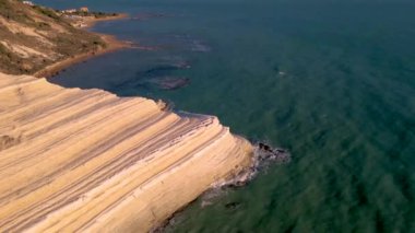 Scala dei Turch, Sicilya Realmonte 'deki Scala dei Turchi' nin beyaz kayalıklarında gün batımı.