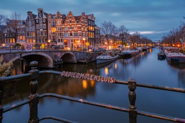 Amsterdam Hollanda, Amsterdam Hollanda kanalları Kış akşamları Hollanda 'da