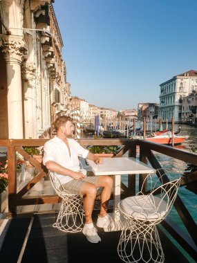 İtalya Venedik, 2020 yazında İtalya 'da 19 salgın ile neredeyse bomboş bir şehir.