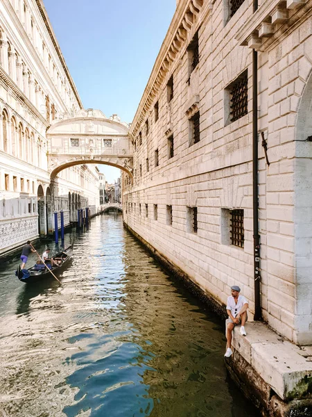 Italy Venice, almost empty city of Venice during summer 2020 with the covid 19 pandemic surge in Italy — Stock Photo, Image