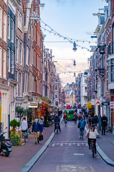 Amsterdam Niederlande Dezember 2020, fast leere Straßen im Dezember während der Sperrung in den Niederlanden — Stockfoto