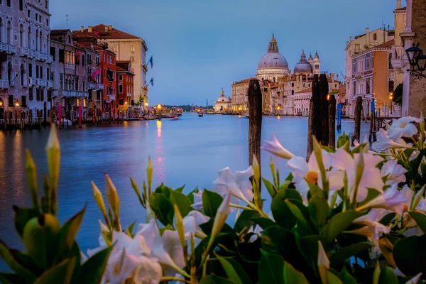 Canaux de Venise Italie pendant l'été en Europe, Architecture et monuments de Venise — Photo