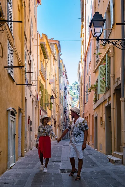 Visa på gamla delen av Menton, Provence-Alpes-Cote dAzur, Frankrike under sommaren — Stockfoto