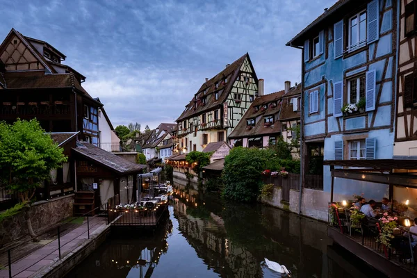 Bela vista da cidade romântica colorida Colmar, França, Alsácia — Fotografia de Stock