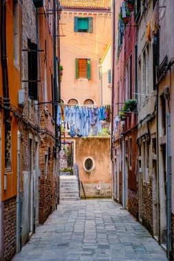 Avrupa 'da yaz boyunca Venedik kanalları, Venedik' in mimarisi ve simgeleri