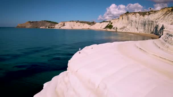 Scala dei Turch, Realmonteシチリア島のScala dei Turchiの白い崖の夕日 — ストック動画