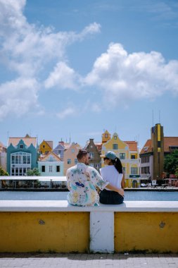 Curacao, Hollanda Antilleri Willemstad, Karayipler şehir merkezindeki renkli binaların manzarası