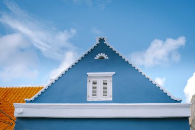 Curacao, Willemstad Punda ve Otrobanda Pietermaai bölgesinde renkli kayalar, Pietermaai Curacao 'da çok renkli evler., 