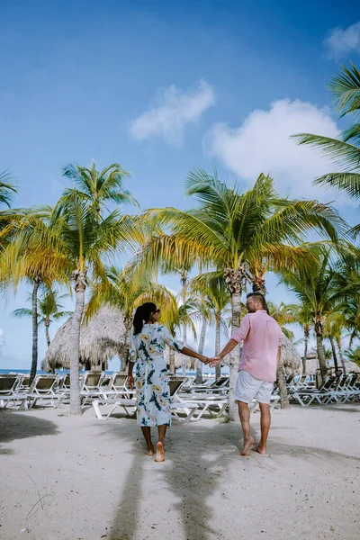 Karayip Adası Curacao 'daki Mambo Plajı, güzel beyaz Curacao plajı. — Stok fotoğraf