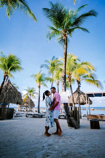 Spiaggia di Mambo sull'isola caraibica di Curacao, bella spiaggia bianca Curacao — Foto Stock