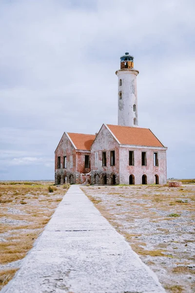 Small Curacao Island famous for daytrips and snorkling tours on the white beaches and blue clear ocean, Klein Curacao Island in the Caribbean sea — Stock Photo, Image