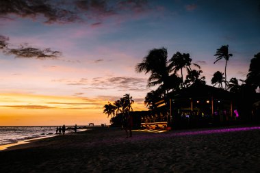 Divi sahilinde günbatımı Aruba sahilinde, Aruba sahilinde günbatımı