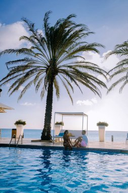 Divi sahilinde günbatımı Aruba sahilinde, Aruba sahilinde günbatımı