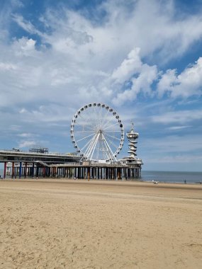  Dönme dolap Scheveningen 'deki iskele, Lahey, Hollanda