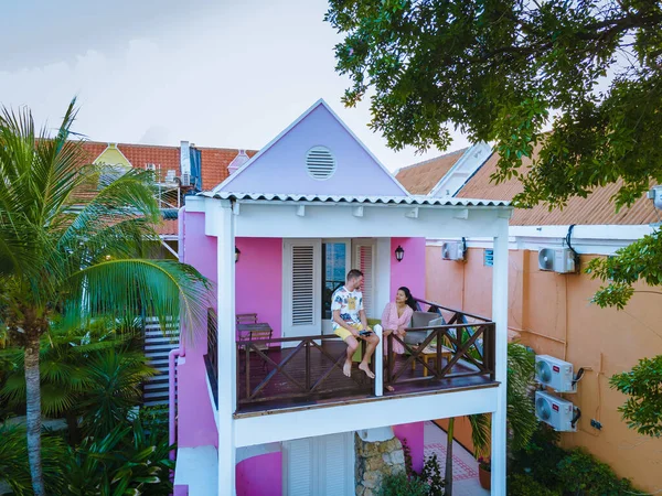 Curaçao, molduras coloridas em torno Willemstad Punda e Otrobanda Pietermaai distrito, casas multicoloridas em Pietermaai Curaçao, — Fotografia de Stock