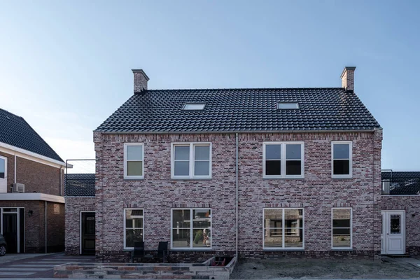 verwijderen Kinematica Inspectie Stockfoto's van Nederlands huis, rechtenvrije afbeeldingen van Nederlands  huis | Depositphotos