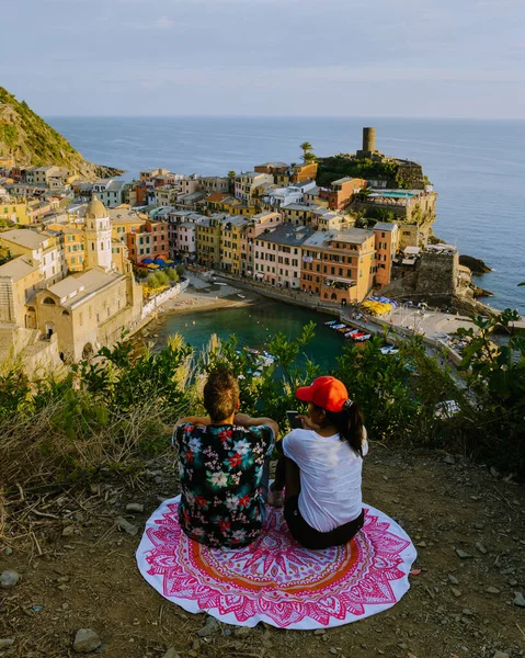 意大利Cinque Terre，Vernazza，Picturesque沿海村. — 图库照片