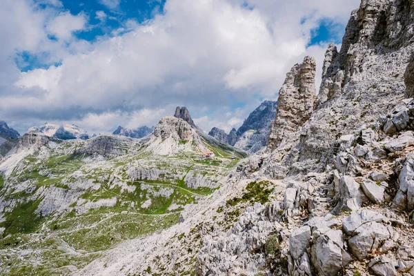 Picos de Tre Cime di Lavaredo o Drei Zinnen al atardecer, Dobbiaco-Toblach, Trentino Alto Adige o Tirol del Sur, Italia —  Fotos de Stock