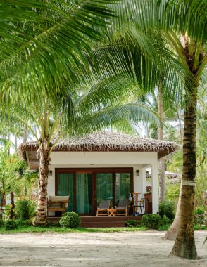 Tayland 'daki Koh Kood Adası' nda büyüleyici bir bungalovda sükuneti tecrübe edin..