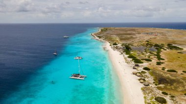 Klein Curacao 'nun nefes kesici manzarasını yaşayın. Karayipler' deki huzurlu bir ada cenneti..