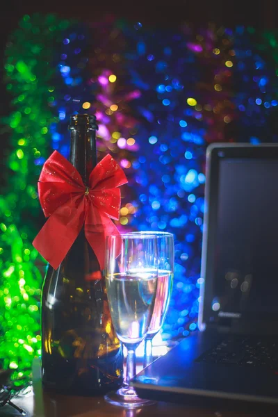 Champagne in de kerstnacht — Stockfoto