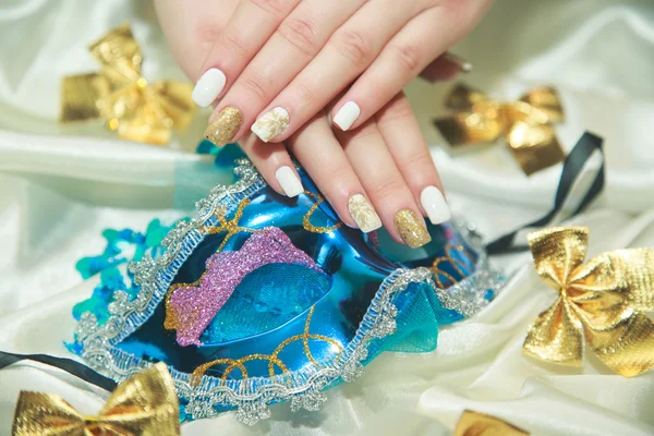 Manicure Véspera Das Férias Inverno Uma Máscara Carnaval Imagens Royalty-Free