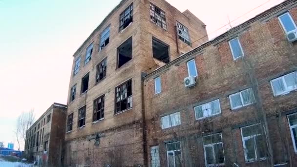 Vecchio Edificio Industriale Abbandonato Impianto Sovietico — Video Stock