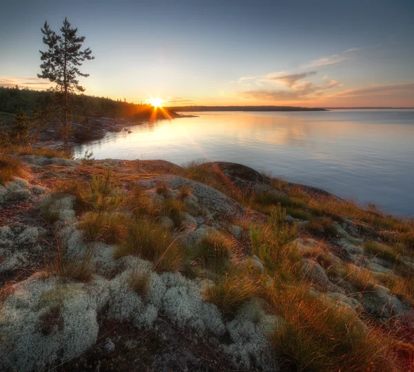 Sunset in the Ladoga skerries — 스톡 사진