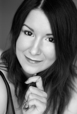 Parlak portre makyaj güzel genç kadın