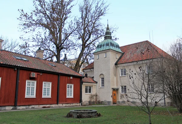 Das haus mit kuppel im zentrum von vasteras stadt in schweden — Stockfoto