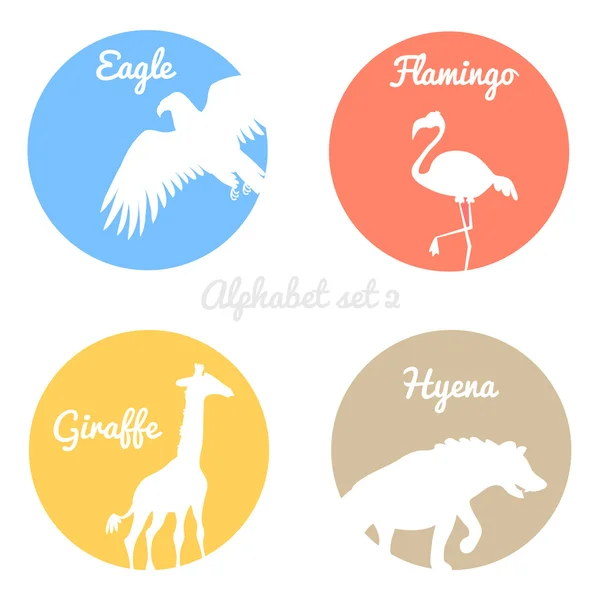 Color animales siluetas etiquetas en círculos de colores. Logotipo de animal salvaje o alfabeto aislado sobre fondo blanco. Águila y flamenco con jirafa e hiena — Vector de stock