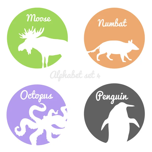 Color animales siluetas etiquetas en círculos de colores. Logotipo o alfabeto de animales salvajes aislados sobre fondo blanco — Vector de stock