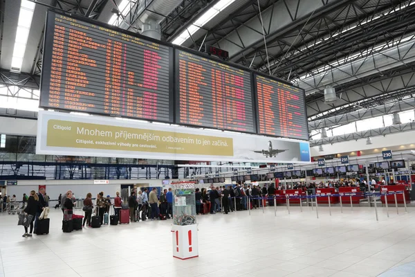 ヴァーツラフ ・ ハヴェル空港プラハ — ストック写真