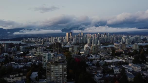 Fly Vancouver Downtown Cloudy Day Evening — Stock Video