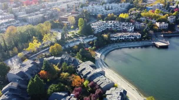 Fly Vancouver Neighbourhood Sunny Evening Red Green Trees — Stock Video