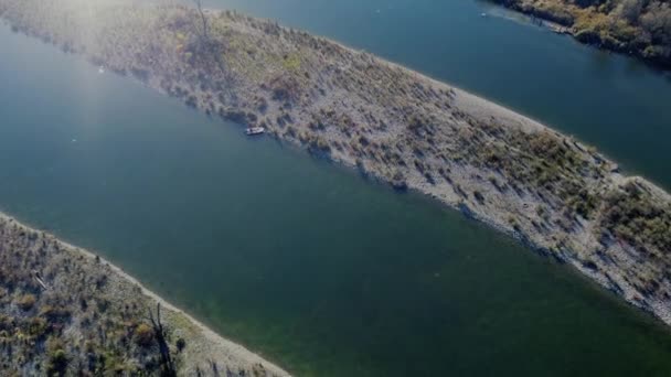 Vista Arriba Hacia Abajo Del Río Fraser Salpicaduras Salmón — Vídeos de Stock