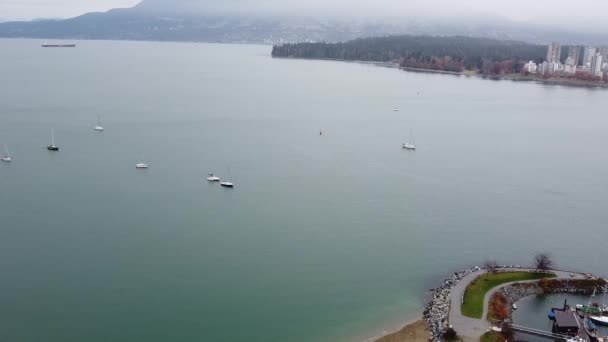 Vista Aérea Del Arroyo Vancouver Con Amarre Yates — Vídeos de Stock