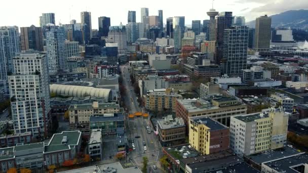 Flygfoto Över Vancouver Centrum Och Ingång Till Chinatown — Stockvideo