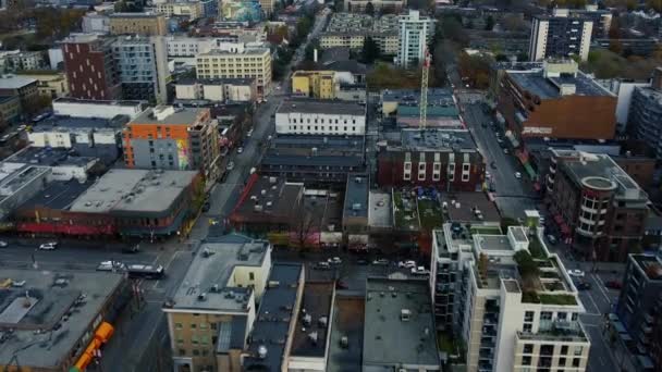 Вид Сверху Окрестности Ванкувера Строительством Дождливый День — стоковое видео