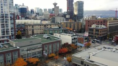 Güneşli bir günde Vancouver şehir merkezi ve Çin Mahallesi 'nin hava manzarası