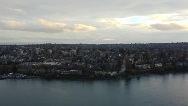 Luchtfoto Van Vancouver Buurt Met Een Renbaan Kleine Huisjes — Stockvideo