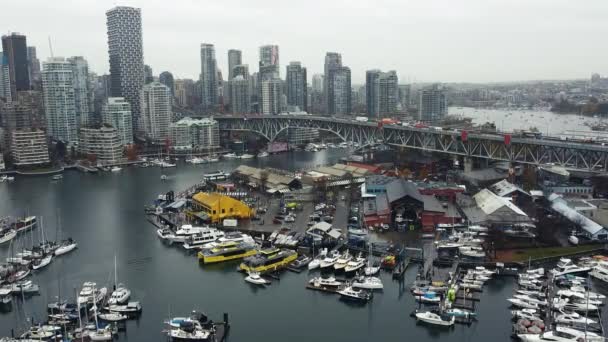 Лети Над Ринком Ґренвіля Пристань Мосту Ванкувері — стокове відео