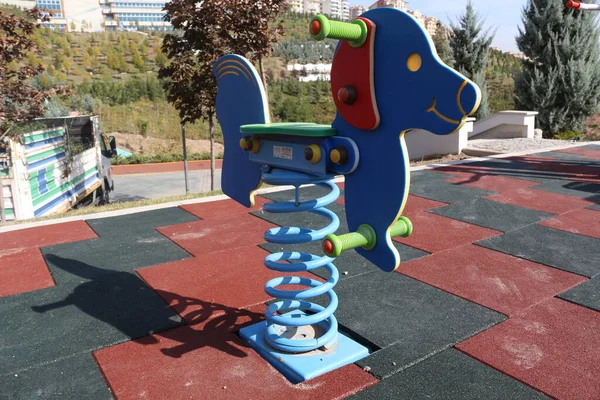 Equipamento Playground Azul Jogo Diversão Livre Parque Recreação Infância Criança — Fotografia de Stock