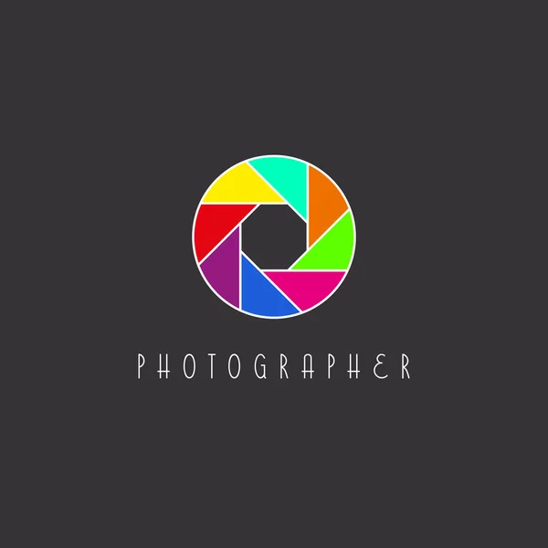 Ouverture colorée de l'objectif de l'appareil photo, logo du studio photo — Image vectorielle